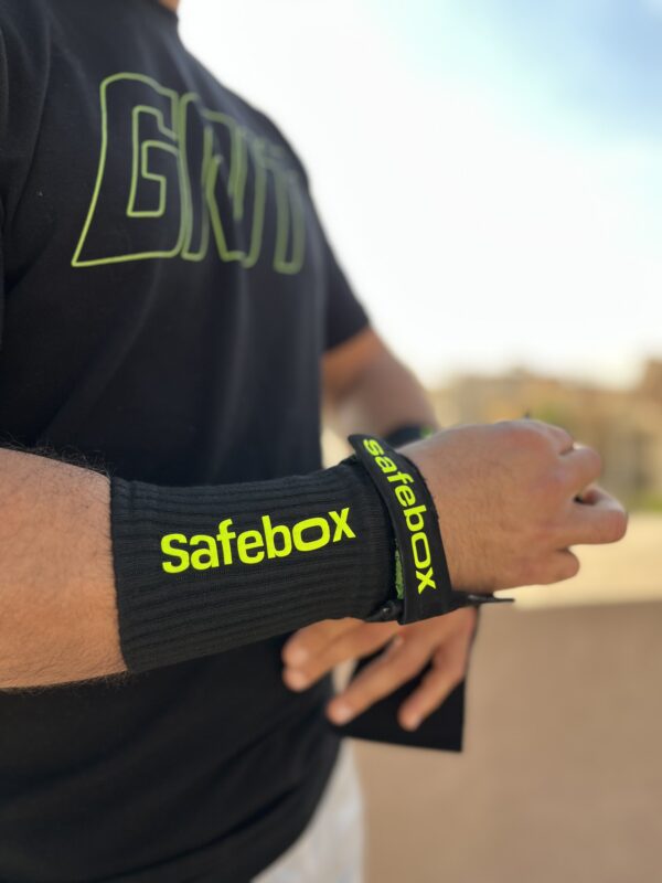sweat wrist band - Image 4